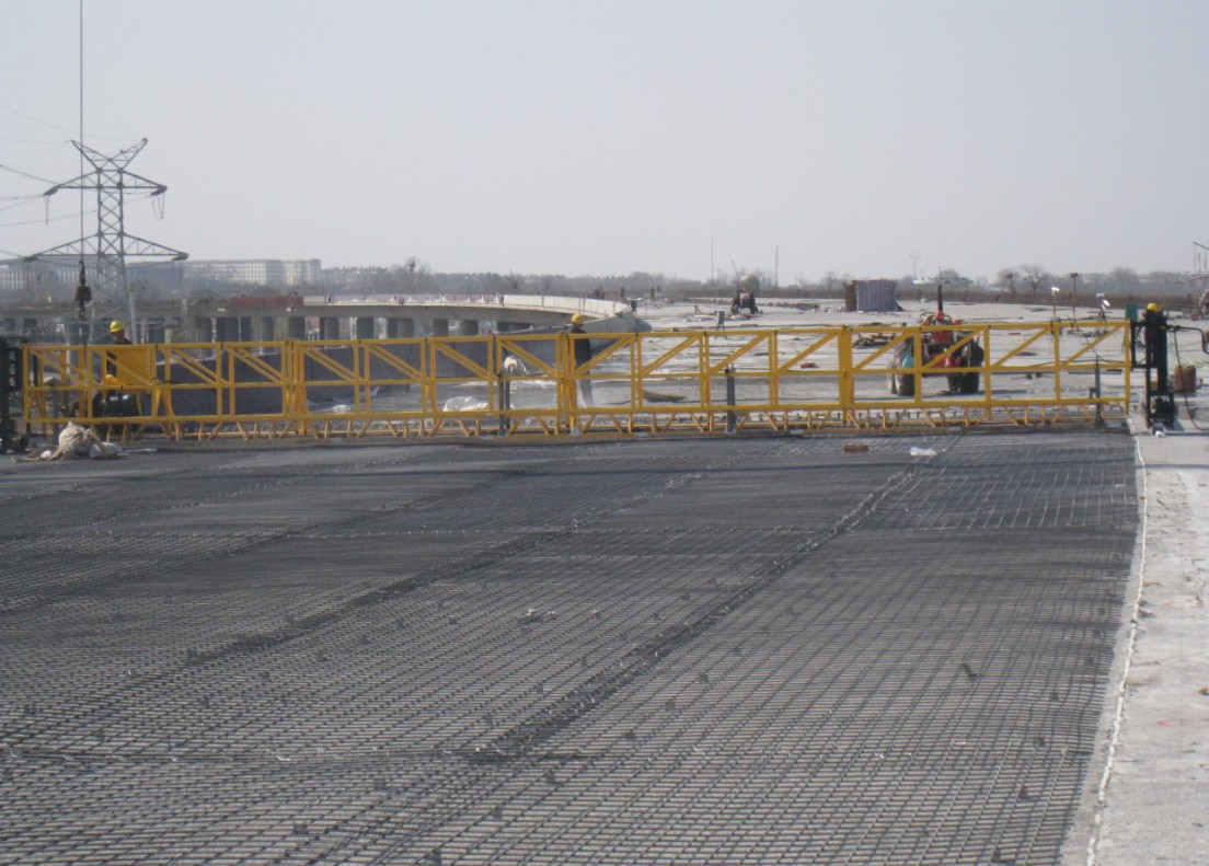 懸掛高頻整平機(jī)被中鐵二十幾個(gè)局集團(tuán)，中國路橋集團(tuán)選購。